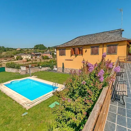 Charming In With Shared Pool * San Juan de la Mata
