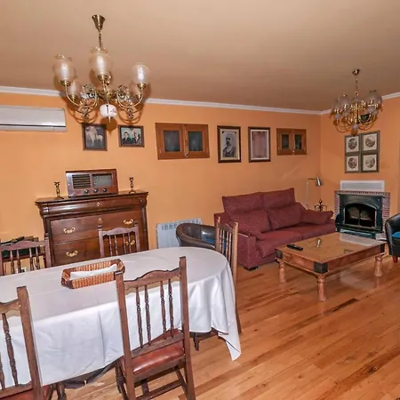 Chalet Charming In With Shared Pool San Juan de la Mata