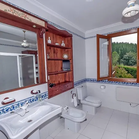 Charming In With Shared Pool Chalet